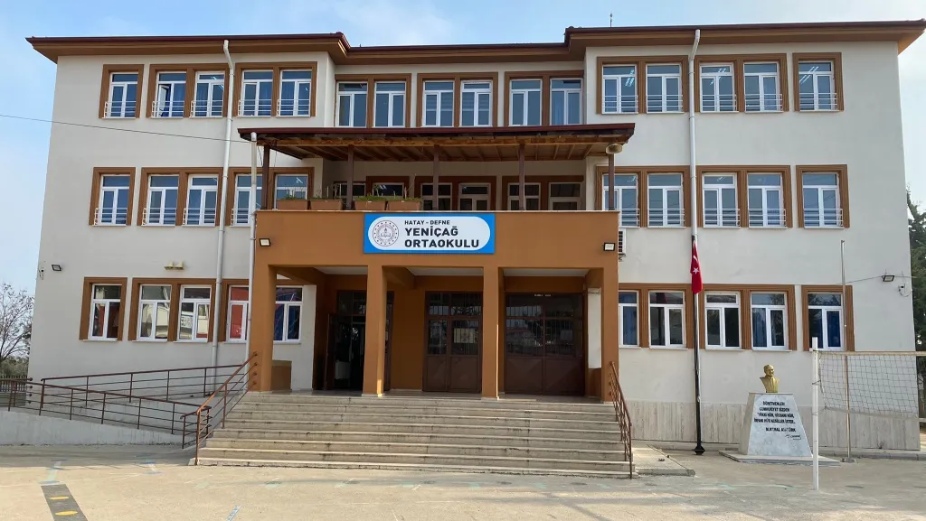 Yeniçağ Ortaokulu fotoğrafı