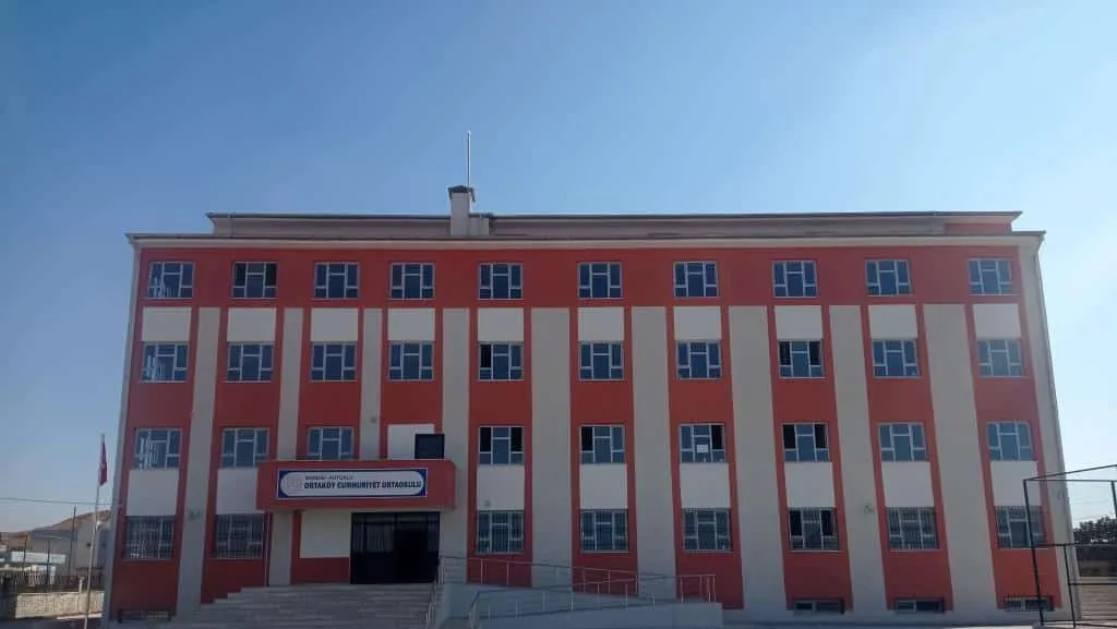 Ortaköy Cumhuriyet Ortaokulu