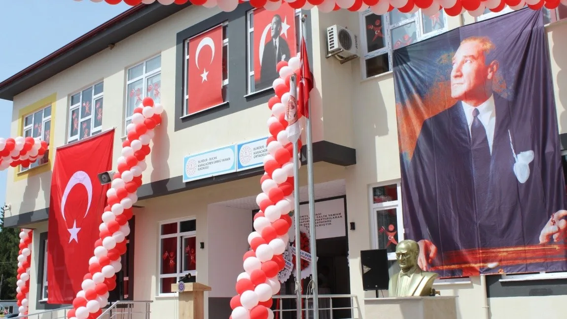 Karacaören Ümmü Yaman Ortaokulu