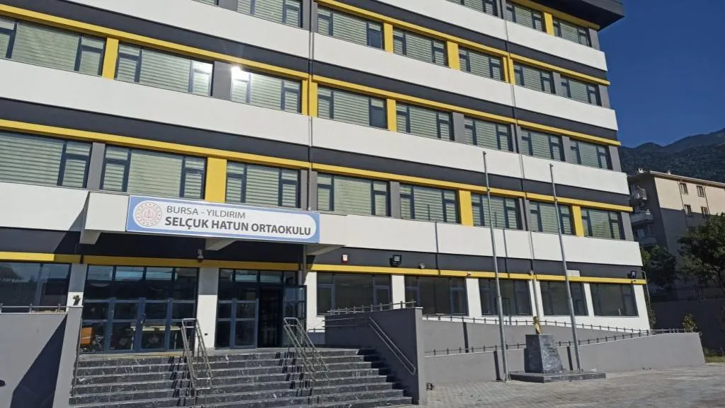 Selçuk Hatun Ortaokulu fotoğrafı