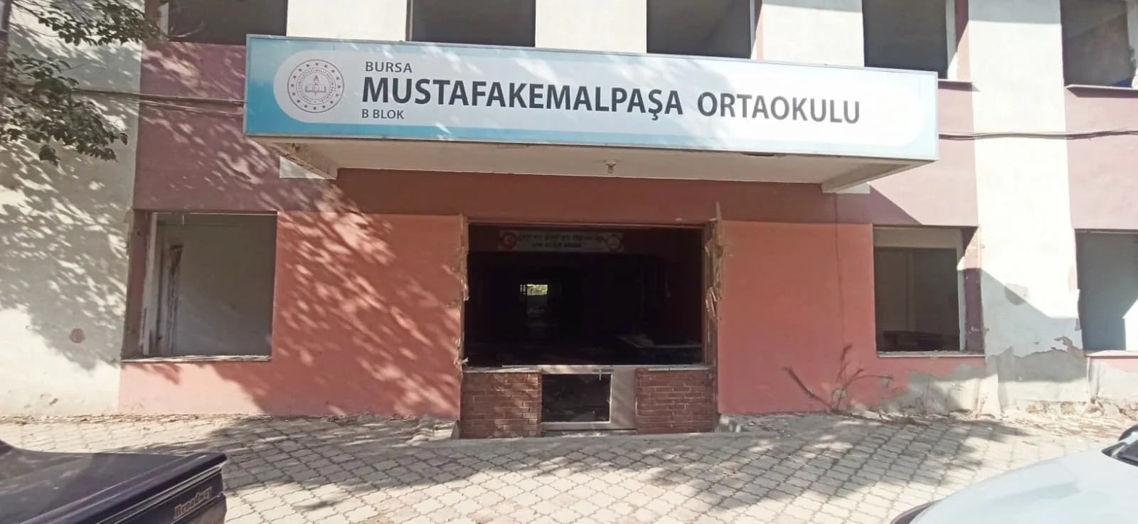 Mustafakemalpaşa Ortaokulu fotoğrafı