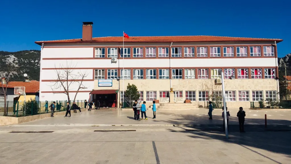 Kocaaliler Ortaokulu fotoğrafı