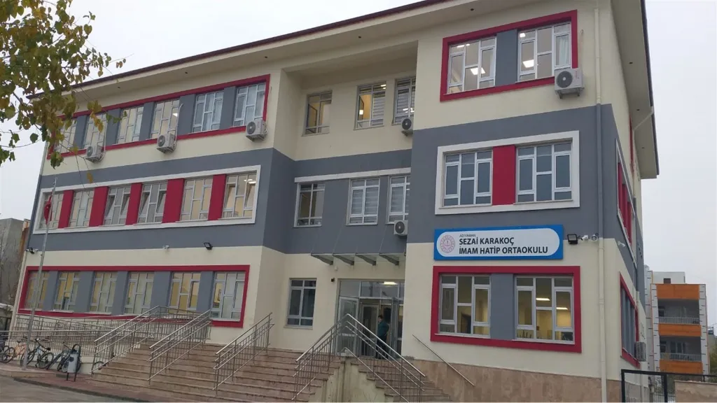 Sezai Karakoç İmam Hatip Ortaokulu fotoğrafı