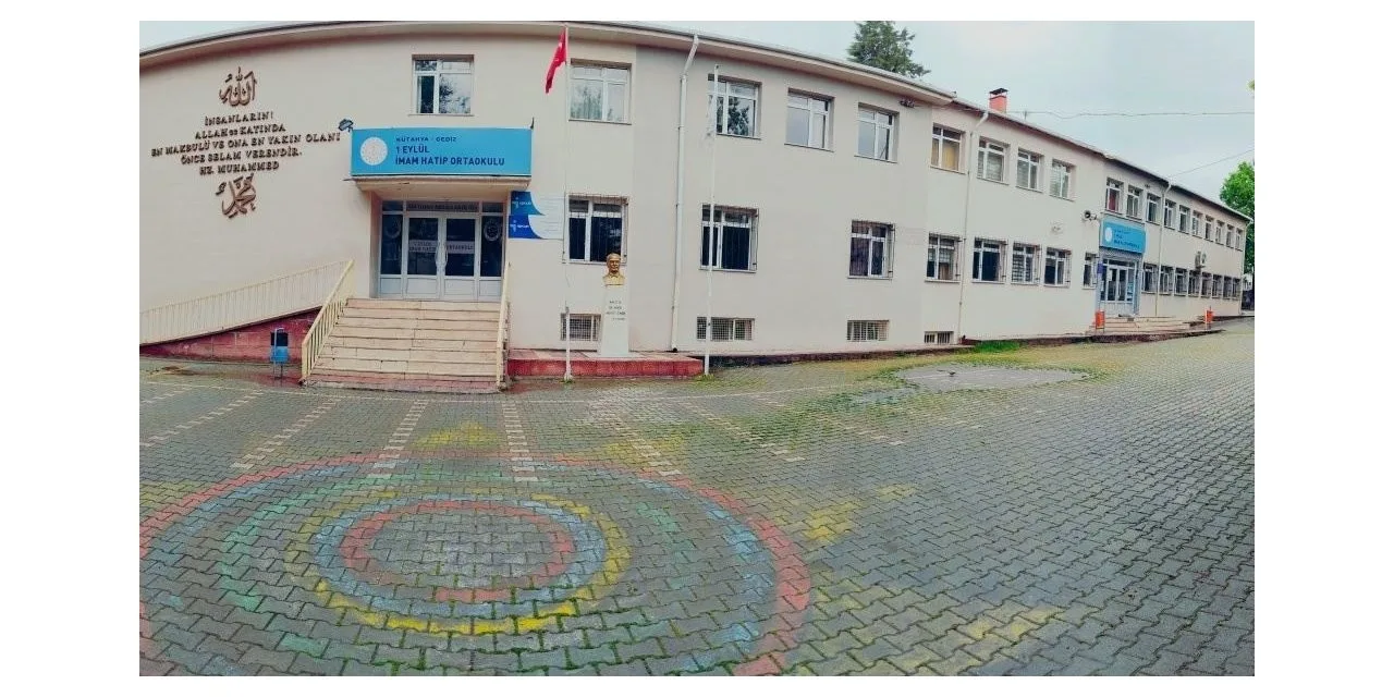 1 Eylül İmam Hatip Ortaokulu fotoğrafı