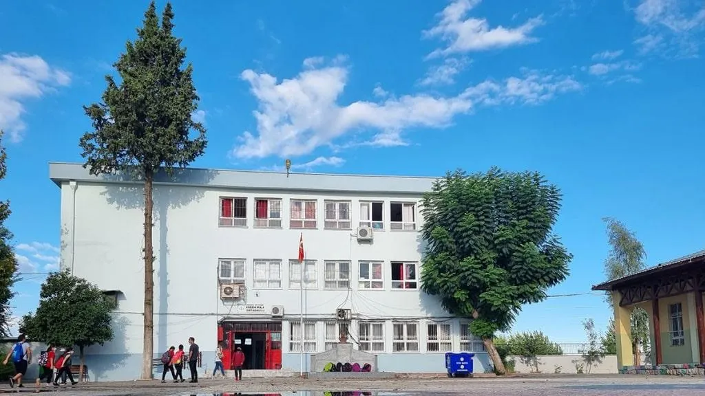 Hadırlı Ortaokulu fotoğrafı