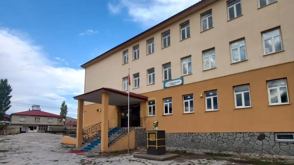 Diyadin İmam Hatip Ortaokulu fotoğrafı