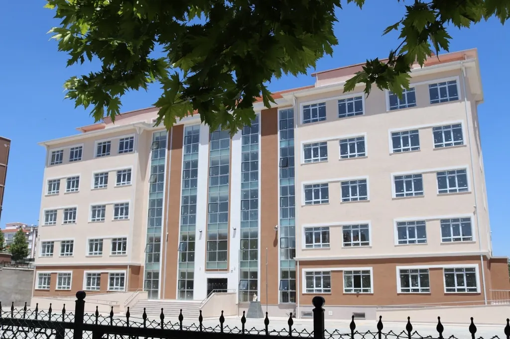 Necip Fazıl Ortaokulu