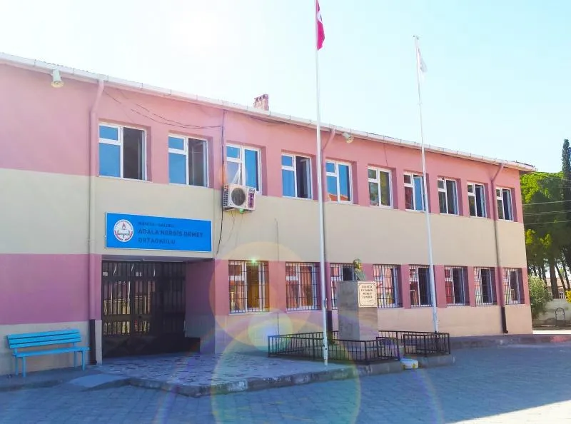 Adala Nergis Demet Ortaokulu fotoğrafı