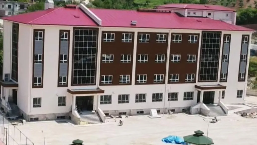 Elmalar Şehit Cihan Karabörk Ortaokulu fotoğrafı