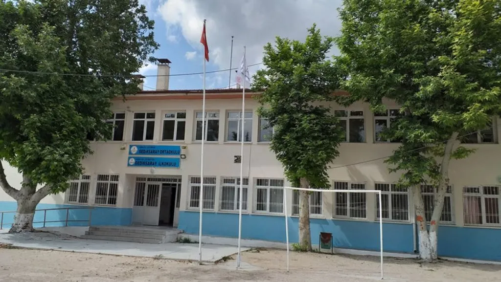 Gediksaray Şehit Satılmış Salatacı İlkokulu