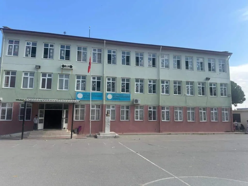 Dr. Ömer Faruk Meriç Ortaokulu fotoğrafı