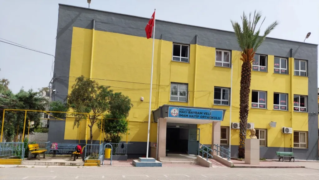Hacı Bayram Veli İmam Hatip Ortaokulu