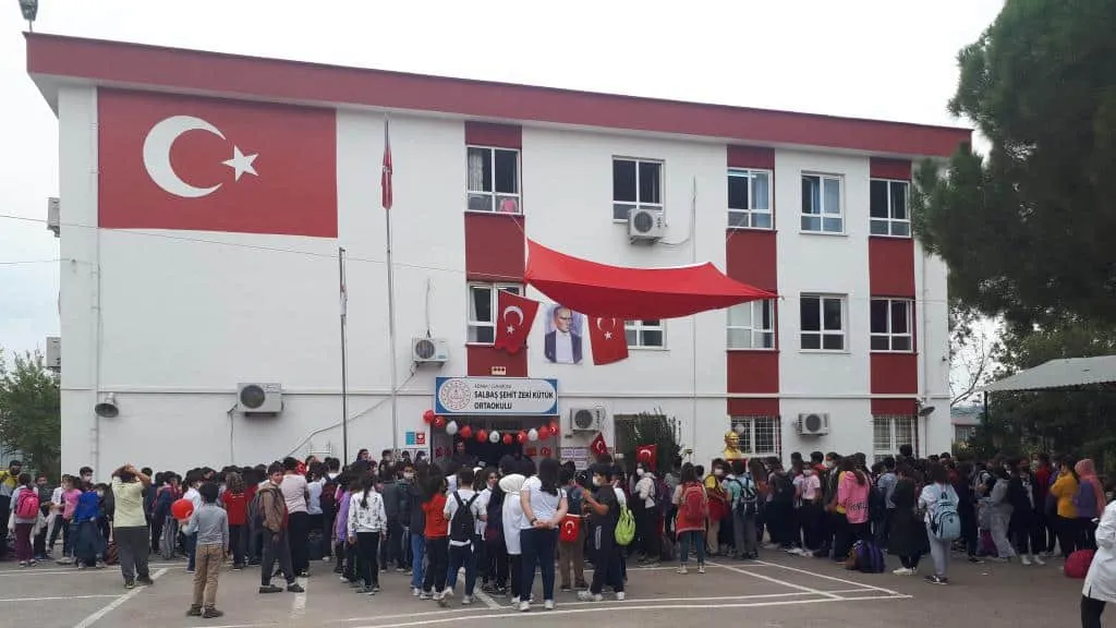 Salbaş Şehit Zeki Kütük Ortaokulu
