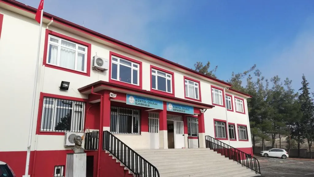 Kürtül Celilli Ortaokulu fotoğrafı