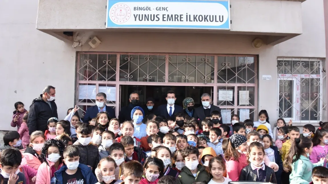 Yunus Emre İlkokulu fotoğrafı