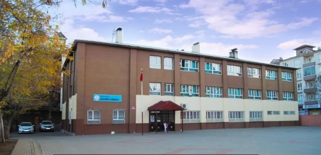 Bahçelievler İlkokulu fotoğrafı