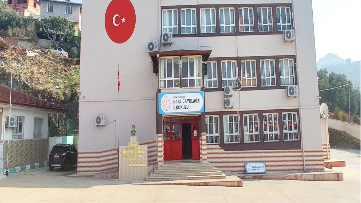 Narlıca Yolağzı İlkokulu fotoğrafı