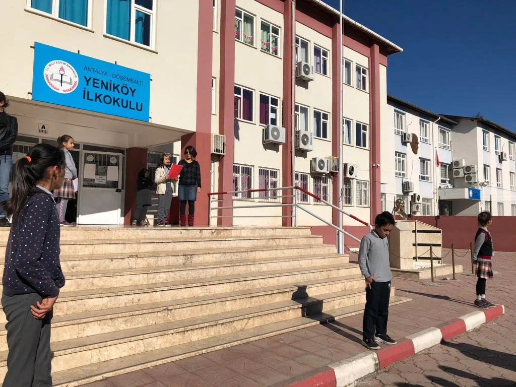 Yeniköy İlkokulu fotoğrafı