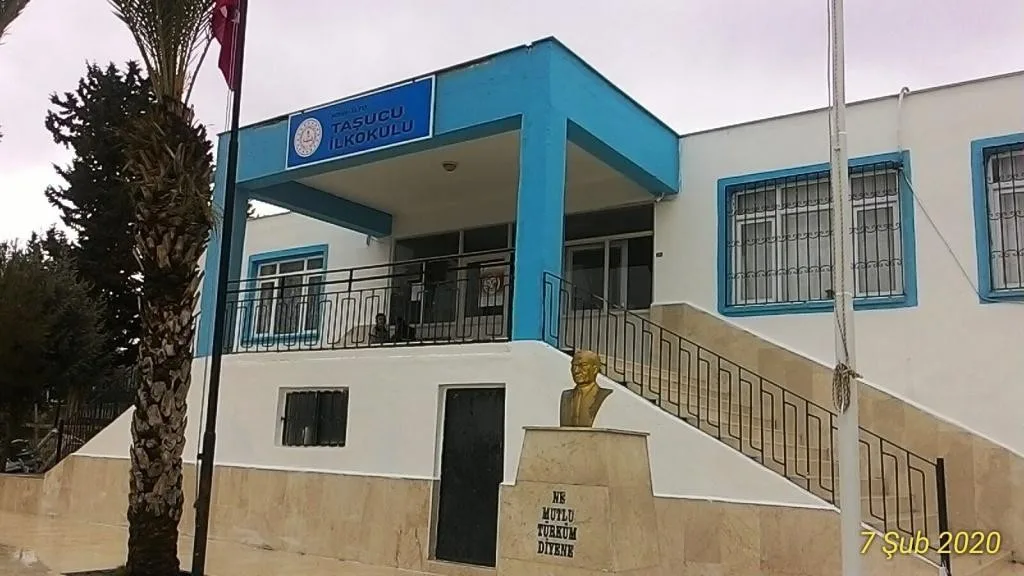 Taşucu Ortaokulu