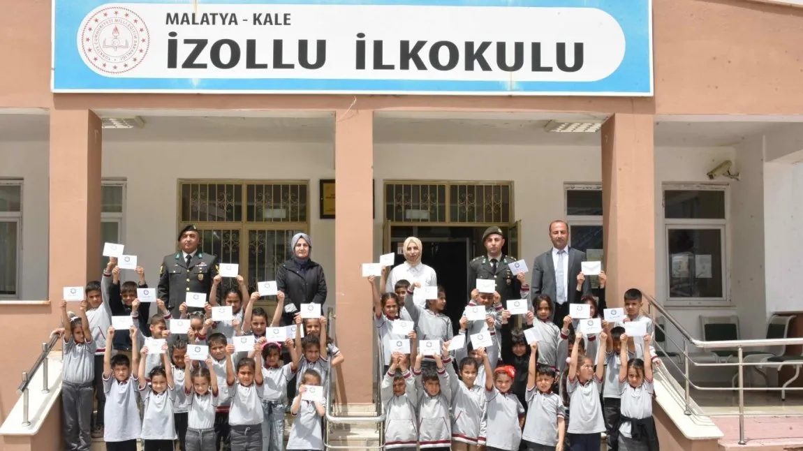 İzollu İlkokulu fotoğrafı