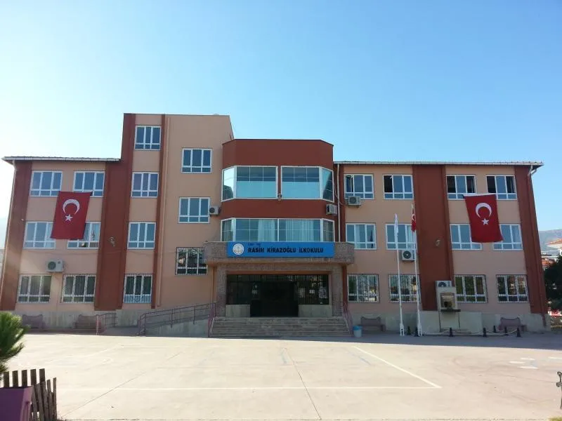 Rasih Kirazoğlu İlkokulu fotoğrafı