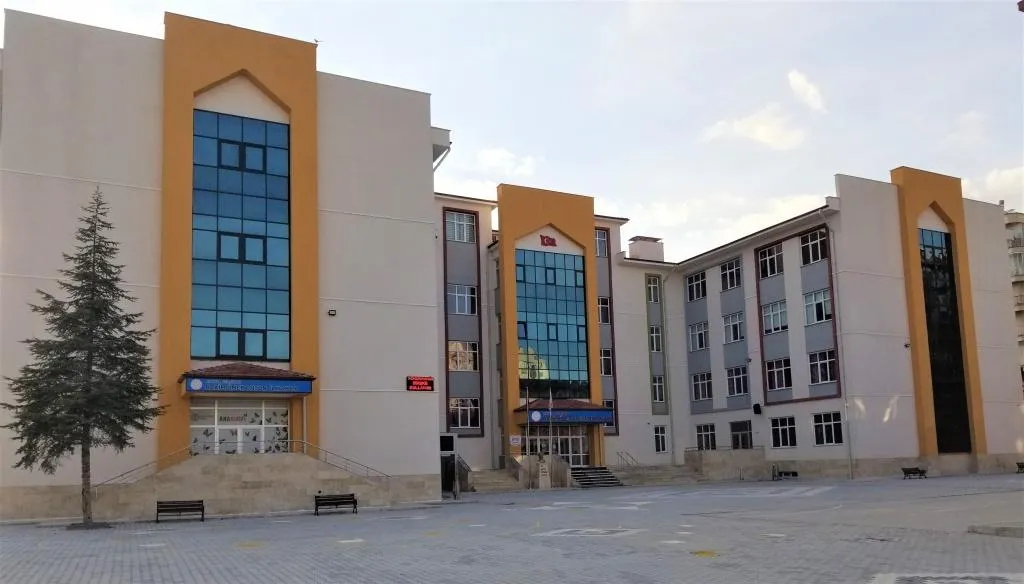 Hakim Ömer Onsun İlkokulu
