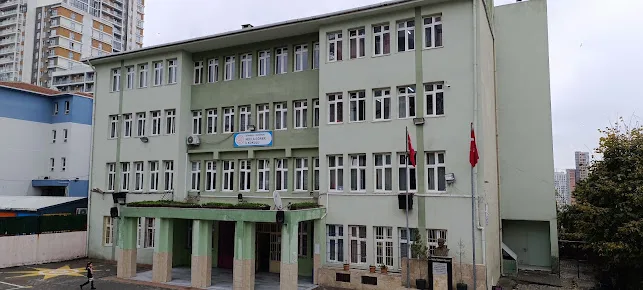 Necla Görer İlkokulu