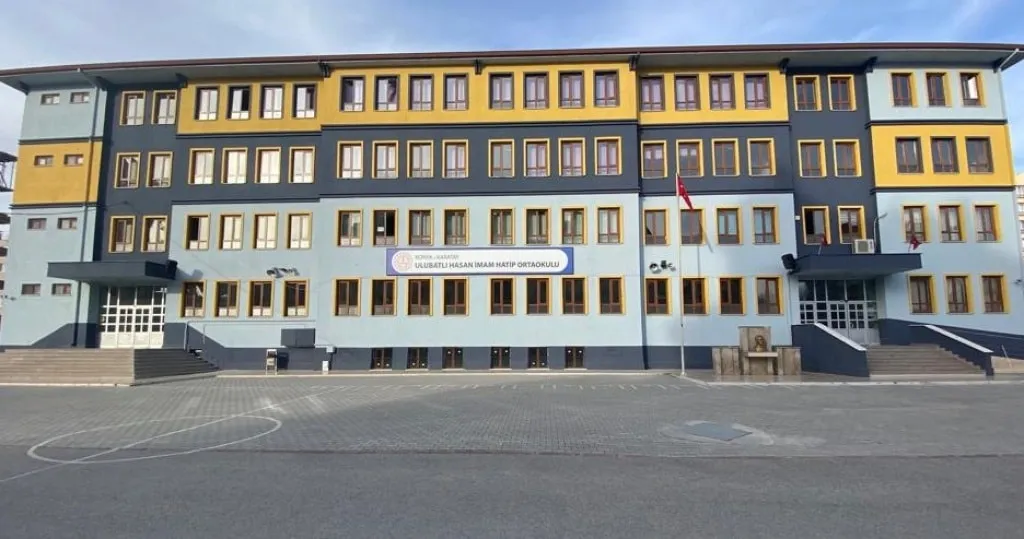 Ulubatlı Hasan İmam Hatip Ortaokulu