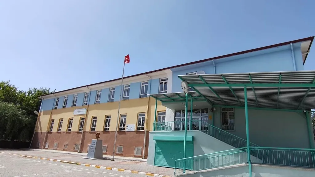 İçeriçumra Ziya Gökalp İlkokulu fotoğrafı
