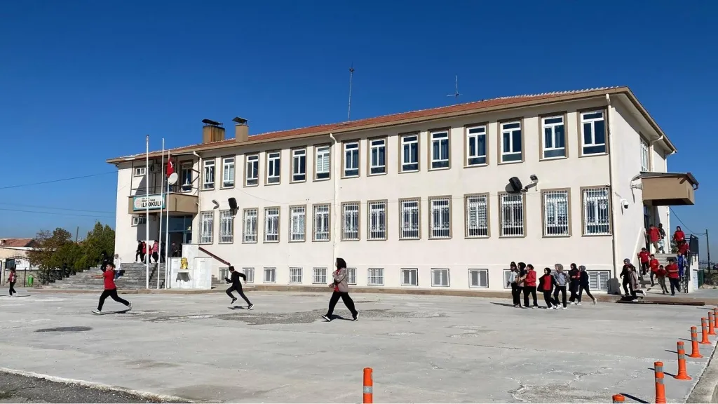 Meram Ali Yaman Ortaokulu fotoğrafı