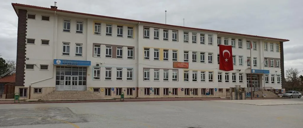 Meram Kozağaç Konya Esnaf Sanatkarlar Odaları Birliği Ortaokulu fotoğrafı