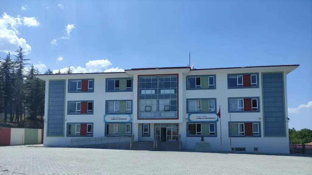 Çamlıca Ortaokulu fotoğrafı