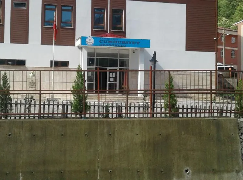 Cumhuriyet Ortaokulu