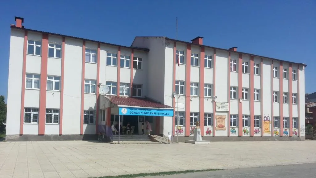 Göksun Yunus Emre İlkokulu fotoğrafı