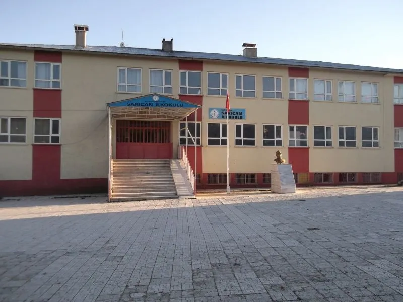 Sarıcan Ortaokulu fotoğrafı