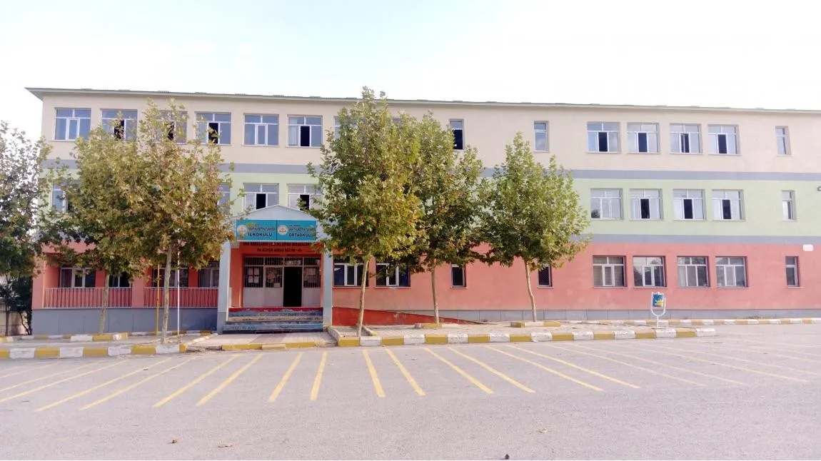 Şehit Nurettin Türkmen Ortaokulu