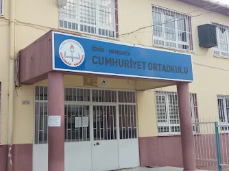Cumhuriyet Ortaokulu fotoğrafı