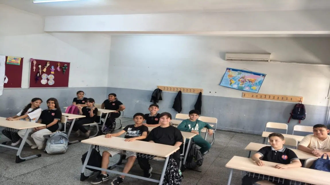 Konak Kahramanlar Mustafa Öğütveren Ortaokulu fotoğrafı