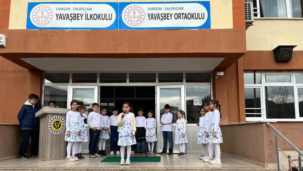 Yavaşbey Ortaokulu fotoğrafı