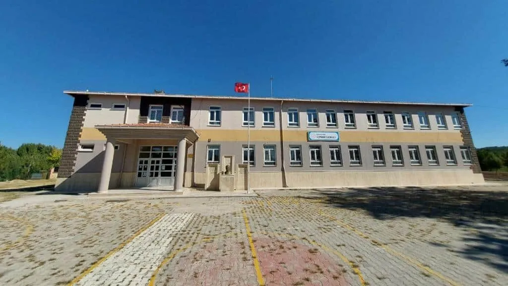 Üçpınar İlkokulu
