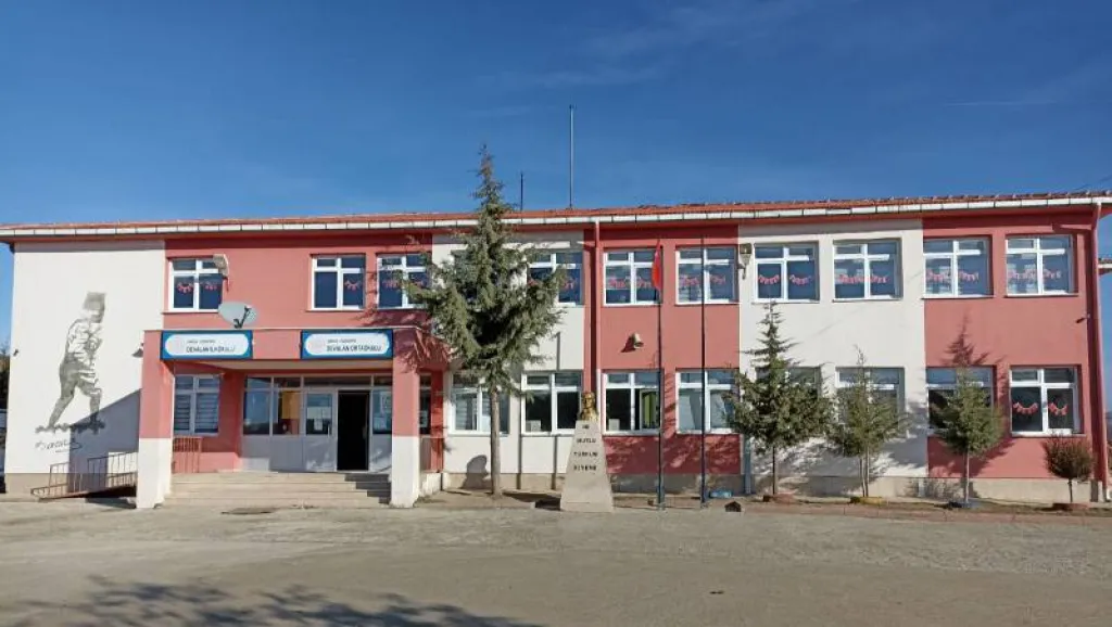 Devalan İlkokulu fotoğrafı