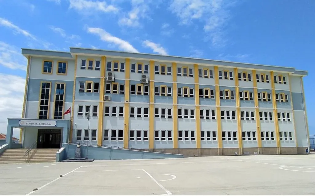 Canik Uludağ Ortaokulu fotoğrafı