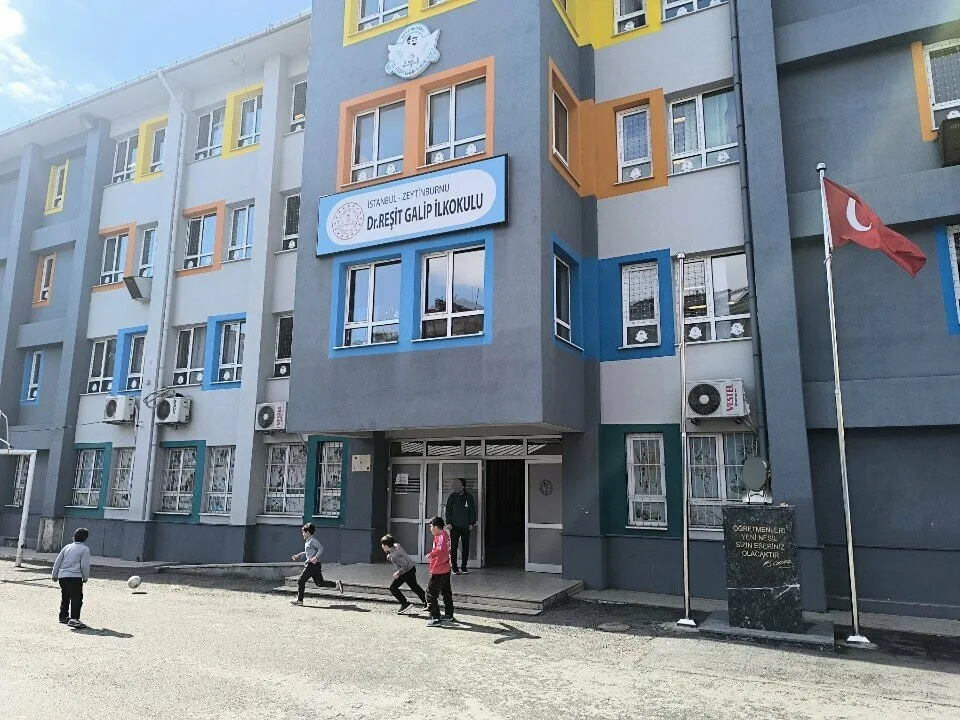 Dr. Reşit Galip İlkokulu fotoğrafı
