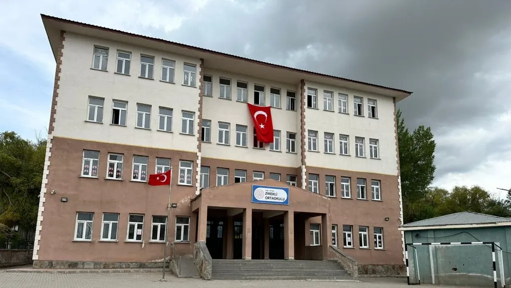 Zirekli Ortaokulu