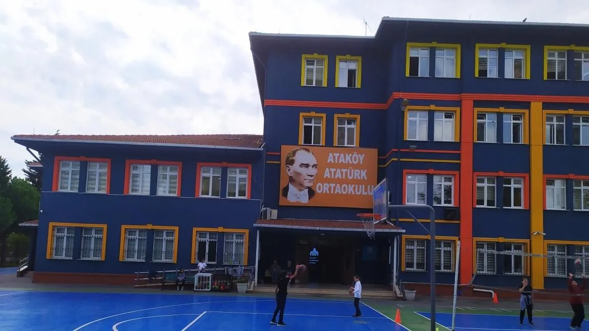 Ataköy Atatürk Ortaokulu fotoğrafı