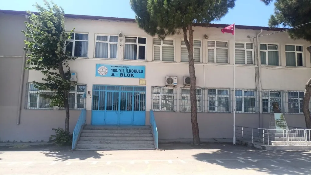 100. Yıl İlkokulu fotoğrafı