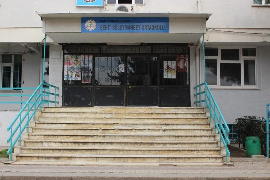 Şehit Süleymanbey Ortaokulu fotoğrafı