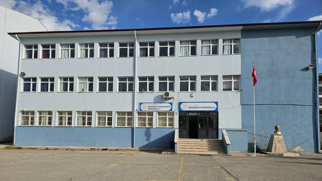 Konuralp Ortaokulu fotoğrafı