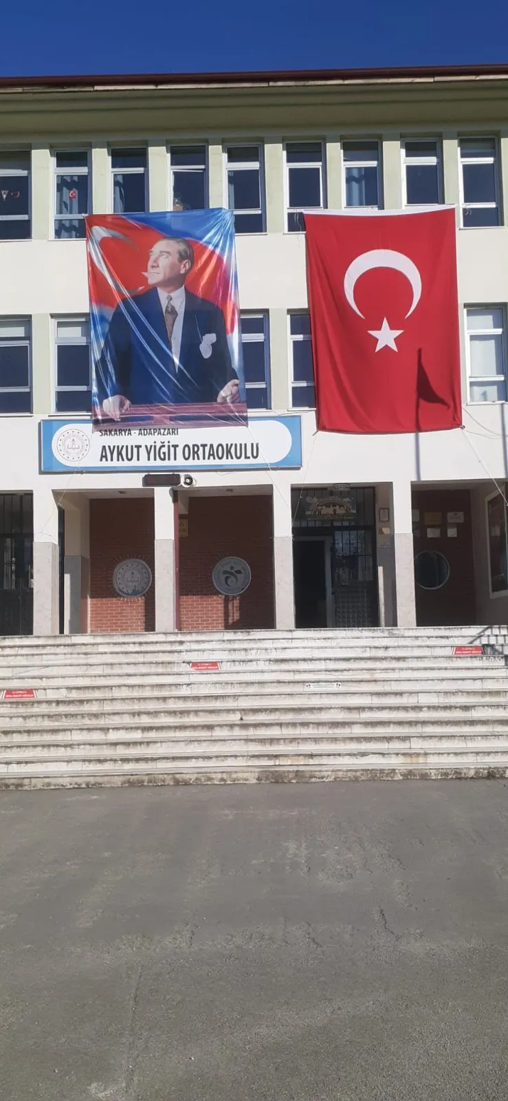 Aykut Yiğit Ortaokulu