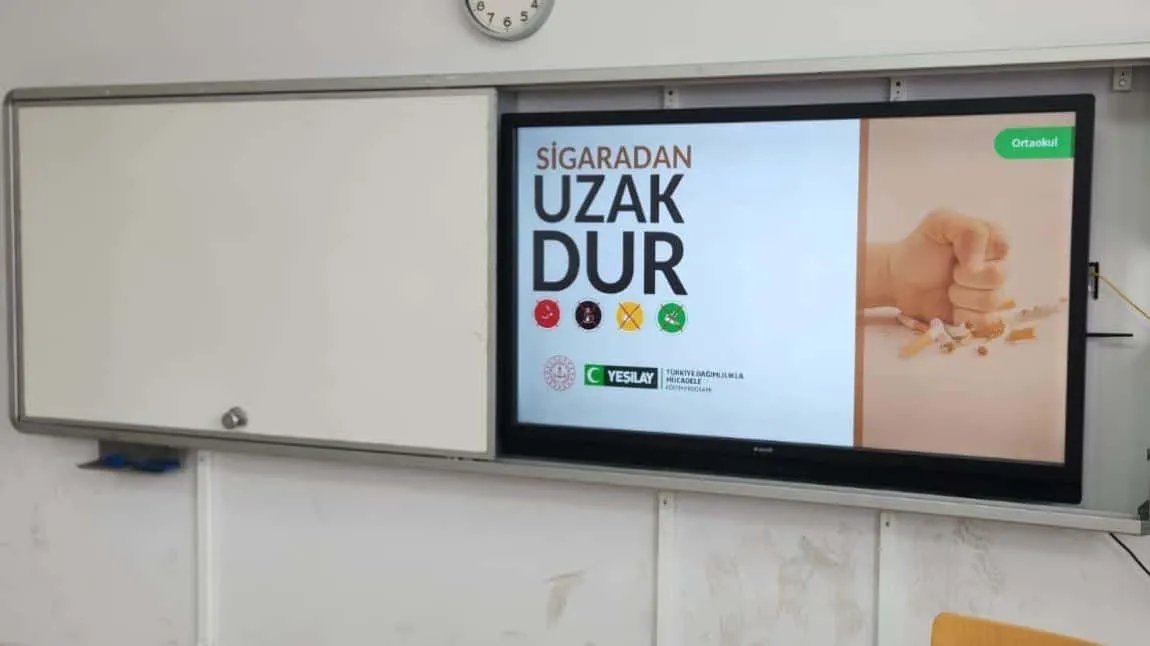Cumhuriyet Ortaokulu fotoğrafı